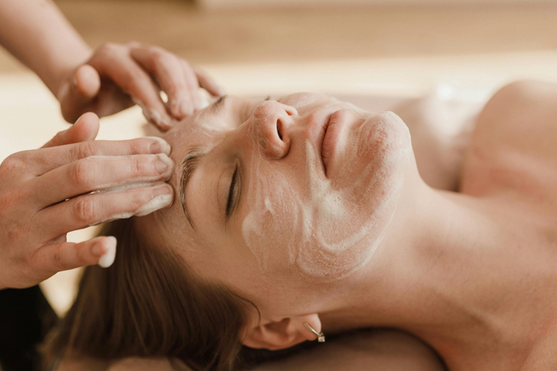 What Is a Traditional Facial?