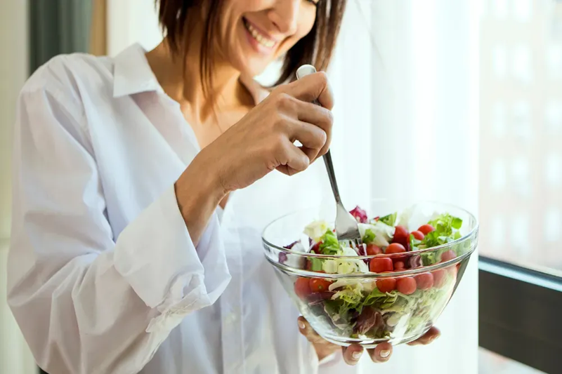 Healthy lifestyle habits for smoother and healthier-looking skin