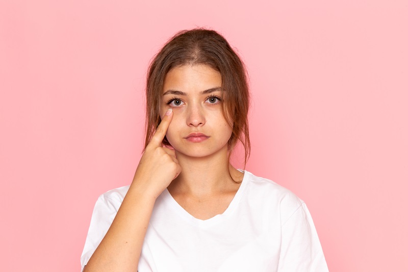 Puffy Face: Why It Happens & How to Reduce It